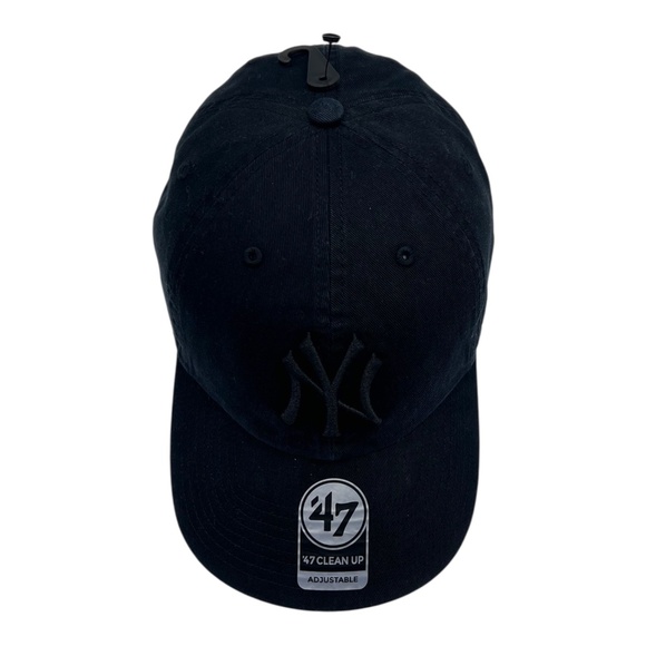 New York Yankees MLB  '47 Brand Clean up Adjustable Strap Hat/Cap Black on Black - Picture 4 of 9